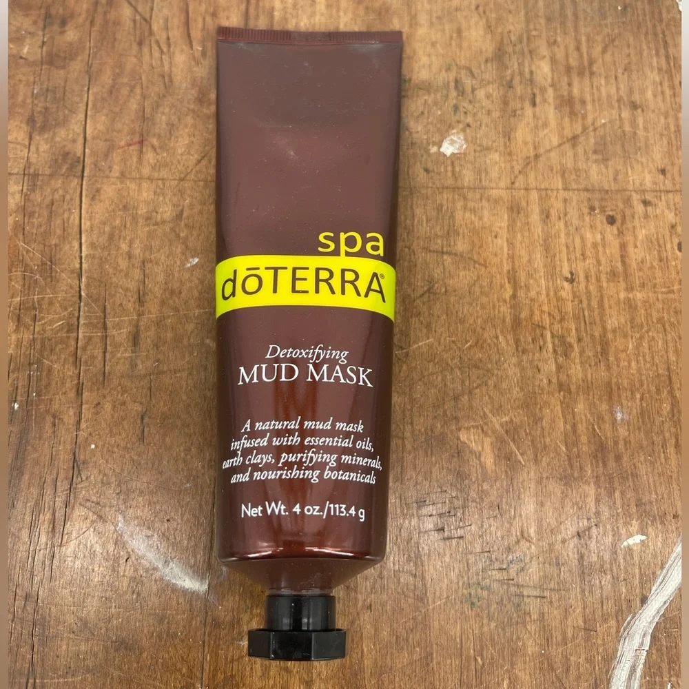 doTERRA Spa Detoxifying Mud Mask - Brown and Yellow